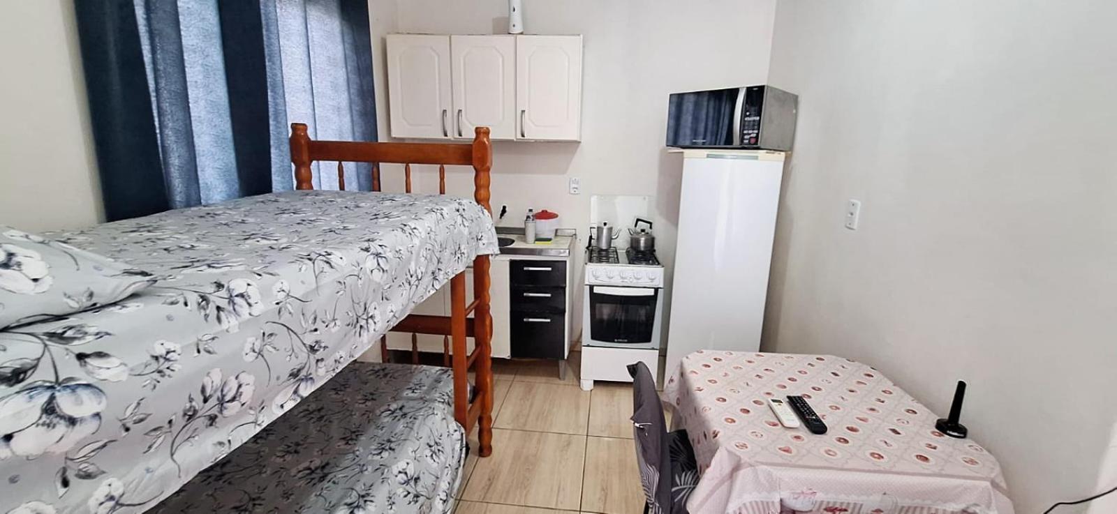 Kitnet S1 Em Torres-Rs - Na Mais Bela Praia Gaucha - Cozinha - Banheiro - Ar Condicionado - Tv E Wi-Fi - Estacionamento - Anfitria Superhost No Bnb Ngoại thất bức ảnh