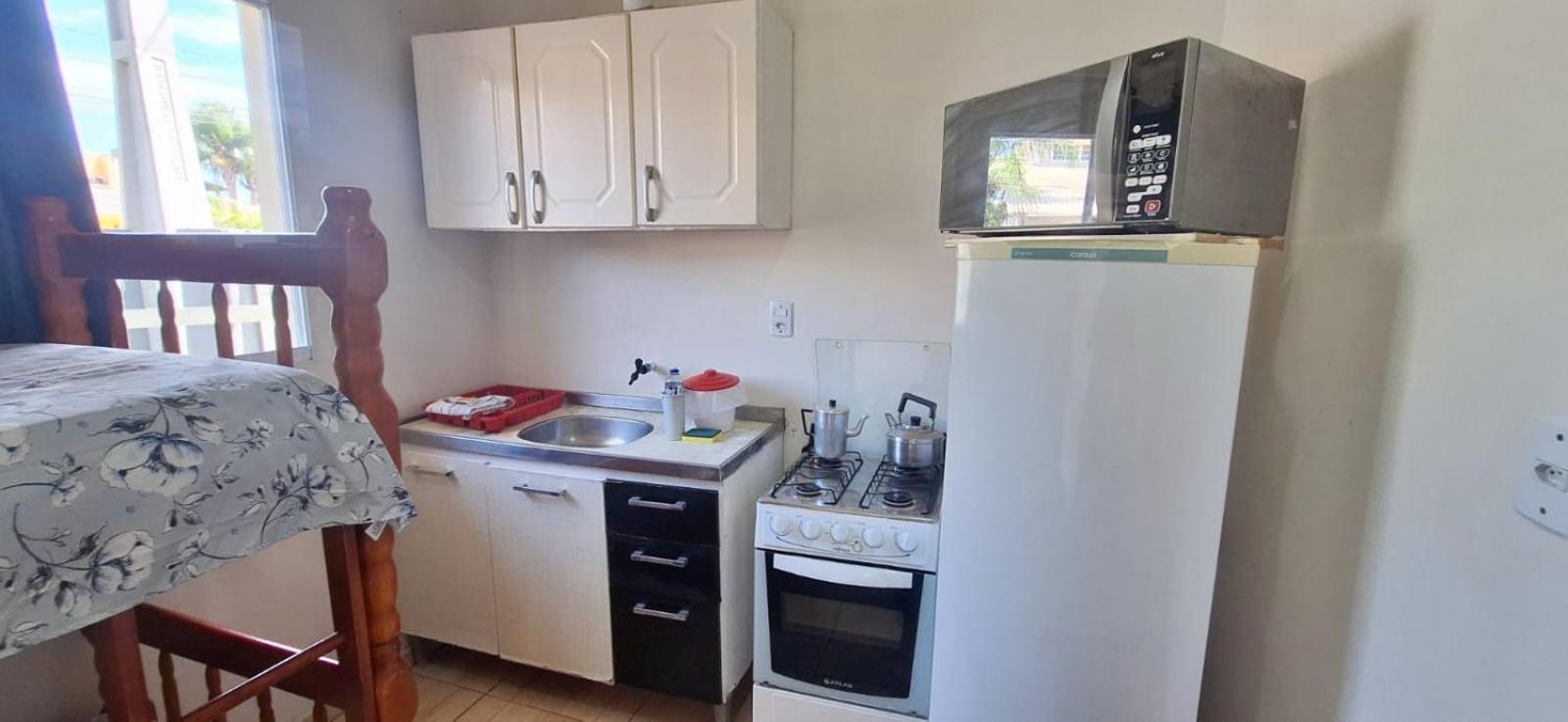 Kitnet S1 Em Torres-Rs - Na Mais Bela Praia Gaucha - Cozinha - Banheiro - Ar Condicionado - Tv E Wi-Fi - Estacionamento - Anfitria Superhost No Bnb Ngoại thất bức ảnh
